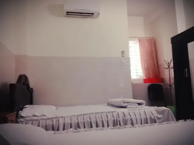 Hung Binh Hotel Da Nang 0*,  Vietnam